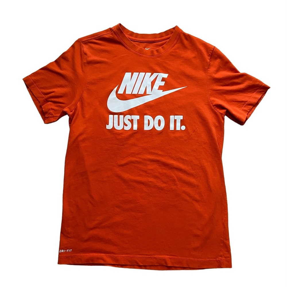 Nike Tee T-shirt Women’s Medium